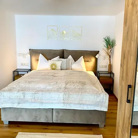 Goldspecht - Boho Saalbach-Hinterglemm